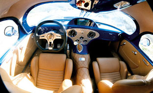 Faralli & Mazzanti Antas V8 interior