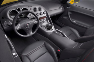 Pontiac Solstice GXP roadster interior