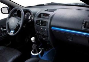 Renault Sport Clio V6 24v 225 interior