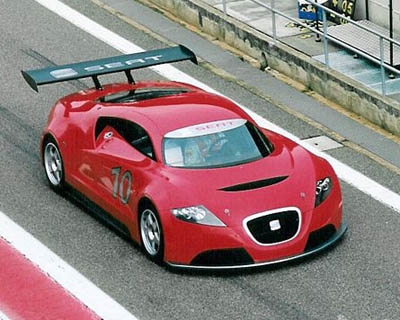 Seat Cupra GT on track