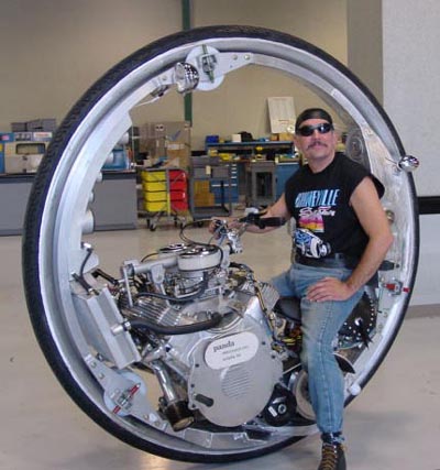 McLean V8 Monowheel