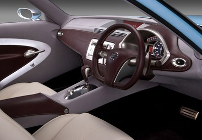 Nissan Foria coupe interior