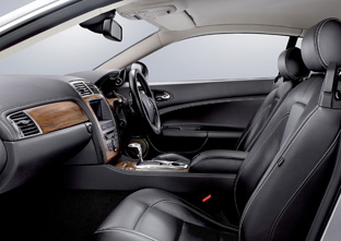 2008 Jaguar XKR Portfolio interior
