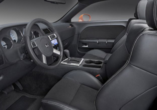 2008 Dodge Challenger SRT8 interior