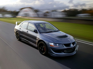 Mitsubishi Lancer Evolution MR FQ400