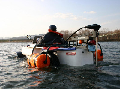 Hellbender amphibious vehicle