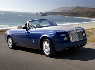 2008 Rolls-Royce Phantom Drophead Coupe driving