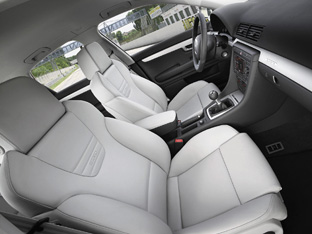 2009 Audi S4 interior