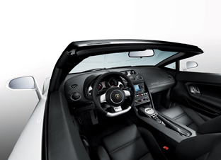 Lamborghini Gallardo LP560-4 Spyder interior