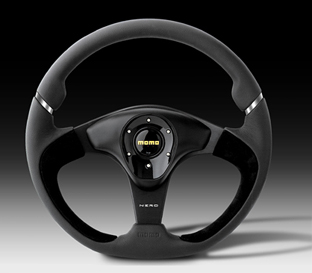 MOMO_Nero_steering_wheel.jpg