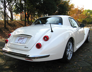 Mitsuoka Himiko