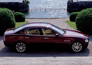 Maserati Quattroporte side view