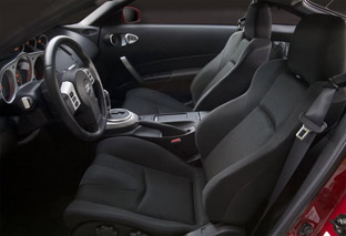 Nissan 350Z inside