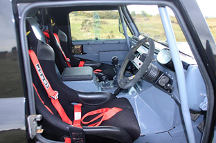 Qt Services Wildcat 300STR interior