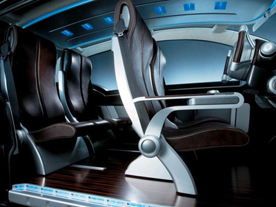 Suzuki Ionis concept car interior