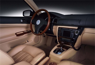 Volkswagen Passat W8 interior