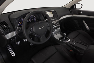 Infiniti IPL G Coupe interior