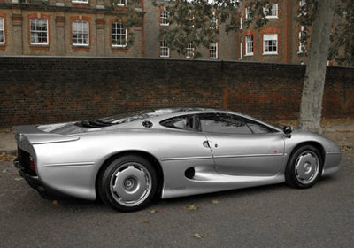 Jaguar XJ220