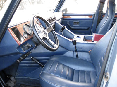 Lamborghini LM002 interior