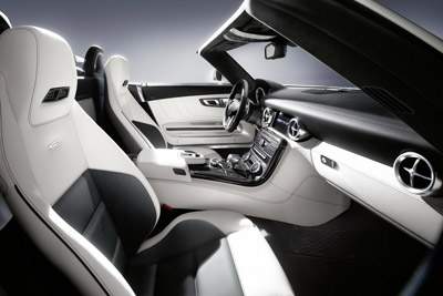 Mercedes-Benz SLS AMG Roadster interior