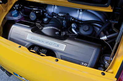 Porsche 911 Carrera 4 GTS engine