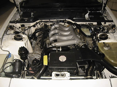 Porsche 944 Turbo engine