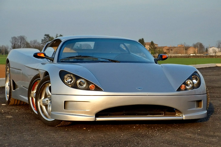 Covini C6W six wheel supercar