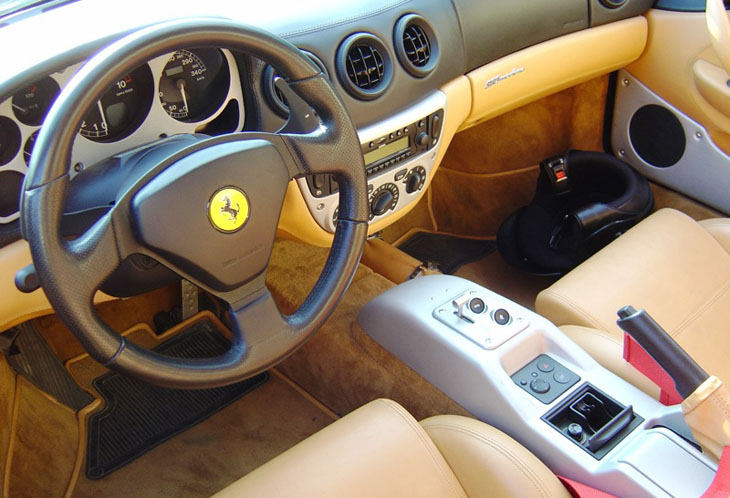 Ferrari 360 Modena interior