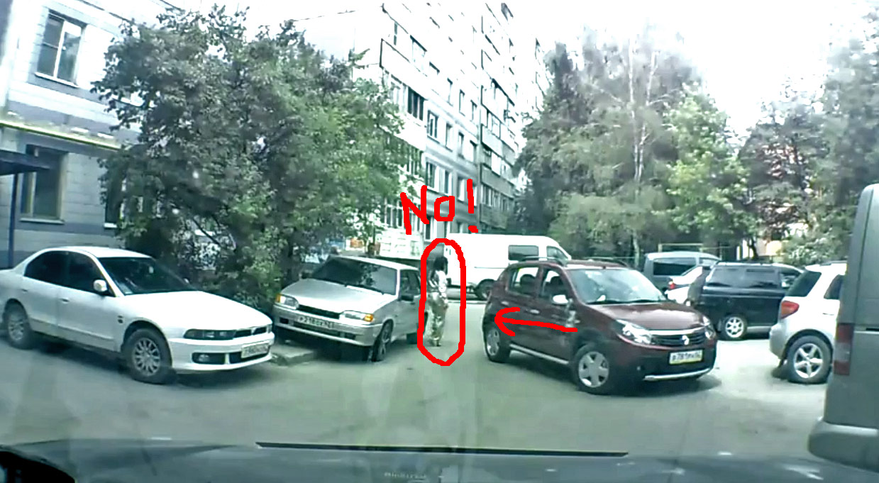 http://www.diseno-art.com/news_content/wp-content/uploads/2012/09/parking-accident-russia.jpg