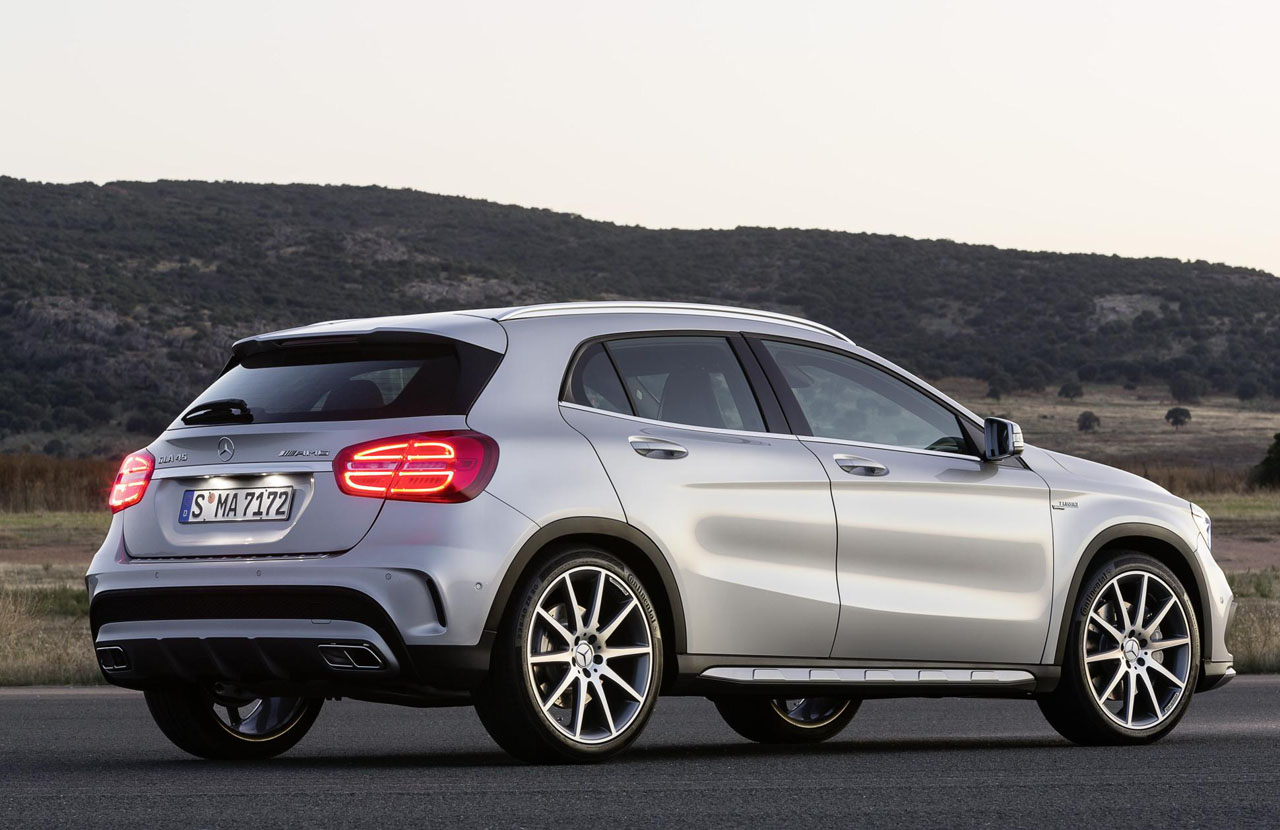 Mercedes-GLA-45-AMG-2.jpg