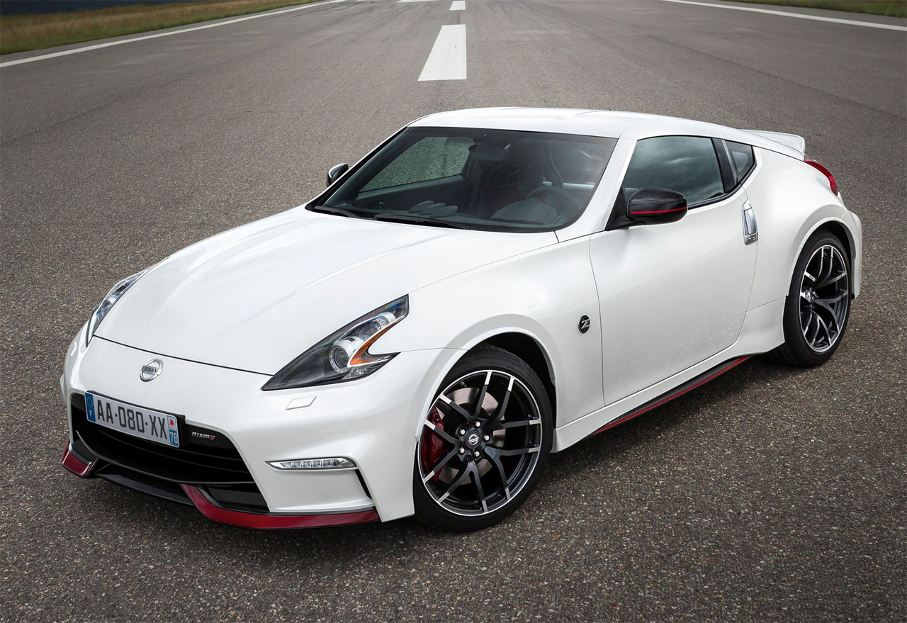 2015-Nissan-370Z-NISMO-6.jpg